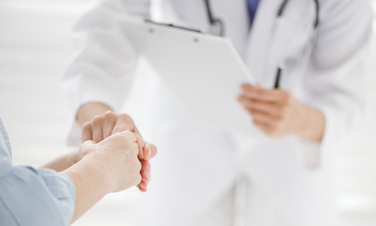 白內(nèi)障手術(shù)